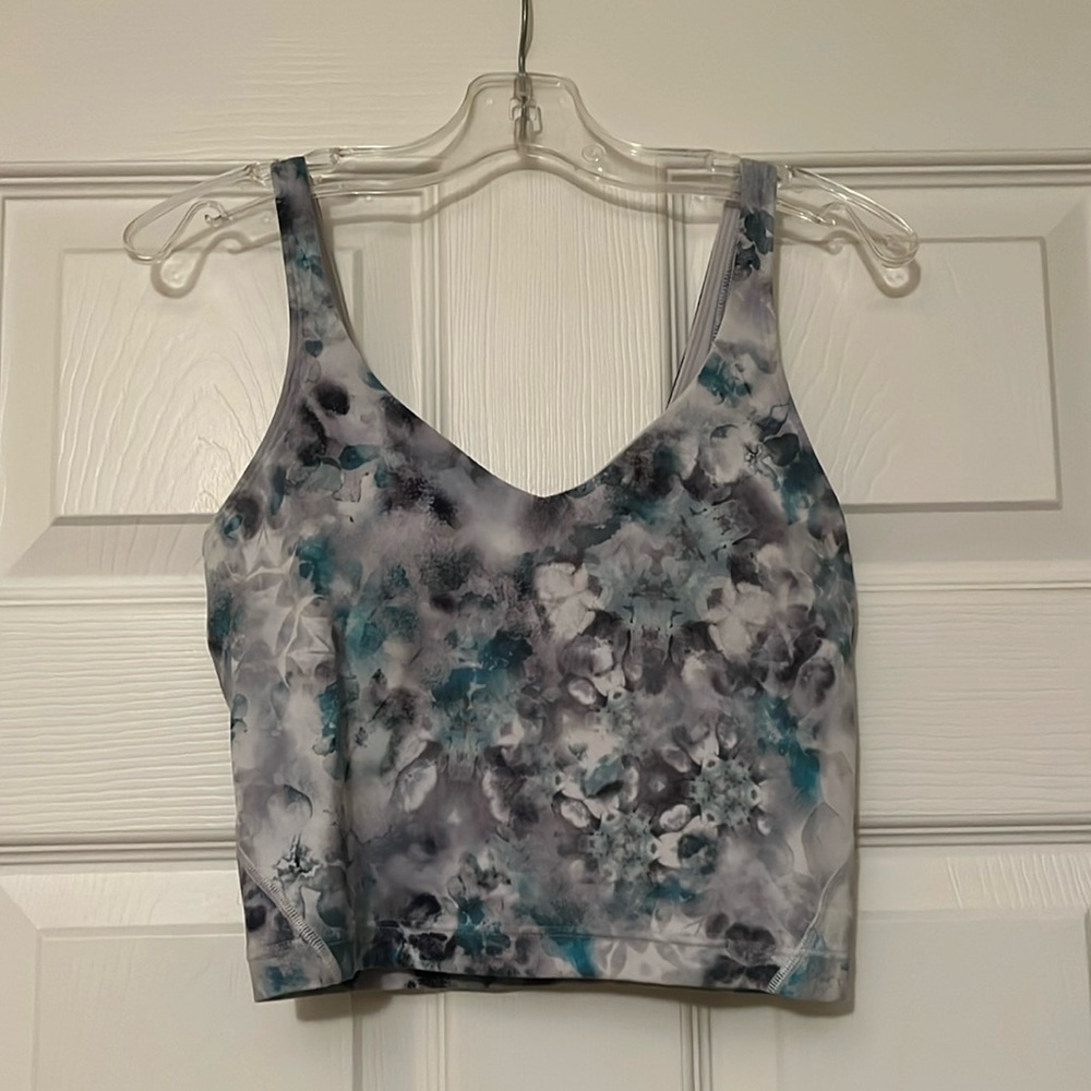 EUC LULULEMON SIZE 2 ALIGN TANK TOP